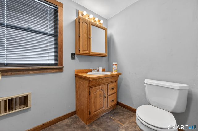 30 Beach View Rd Extension, Voluntown, CT 06384