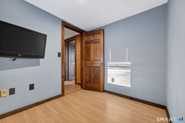 30 Beach View Rd Extension, Voluntown, CT 06384