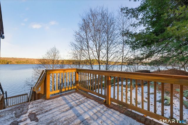 30 Beach View Rd Extension, Voluntown, CT 06384