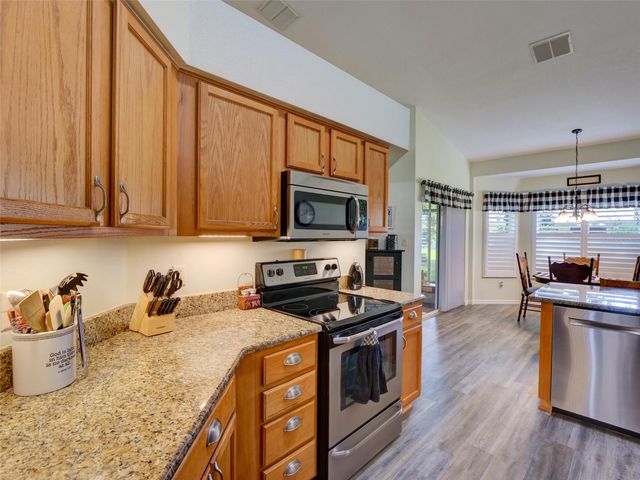 3701 PLANTATION BOULEVARD, Leesburg, FL 34748
