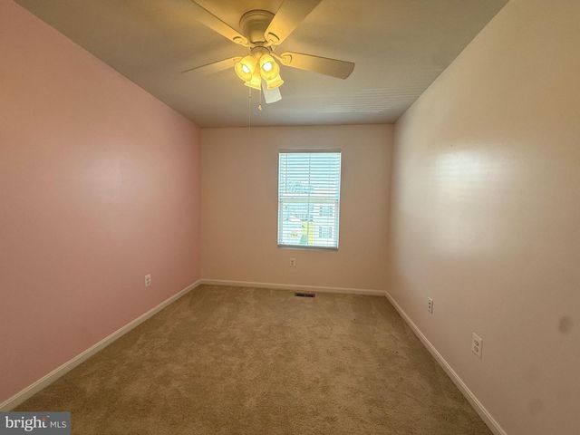 35 THROWER RD, Hedgesville, WV 25427