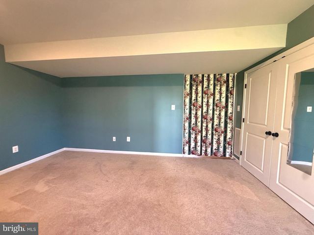 35 THROWER RD, Hedgesville, WV 25427