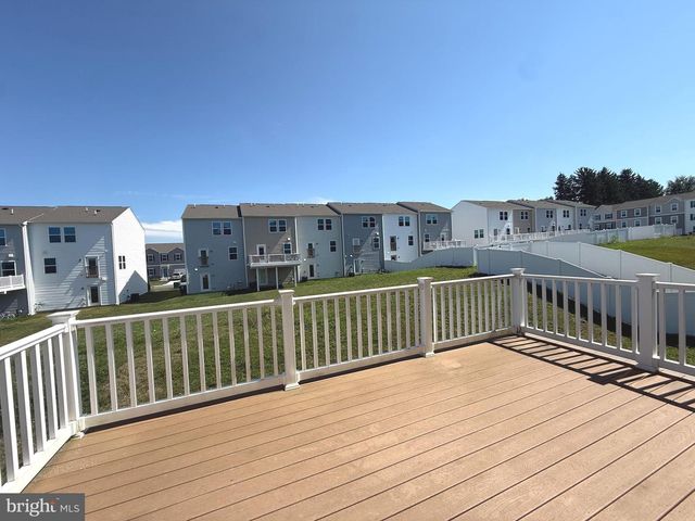 35 THROWER RD, Hedgesville, WV 25427