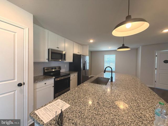 35 THROWER RD, Hedgesville, WV 25427