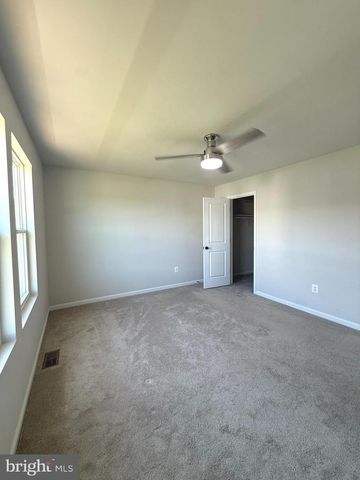 35 THROWER RD, Hedgesville, WV 25427