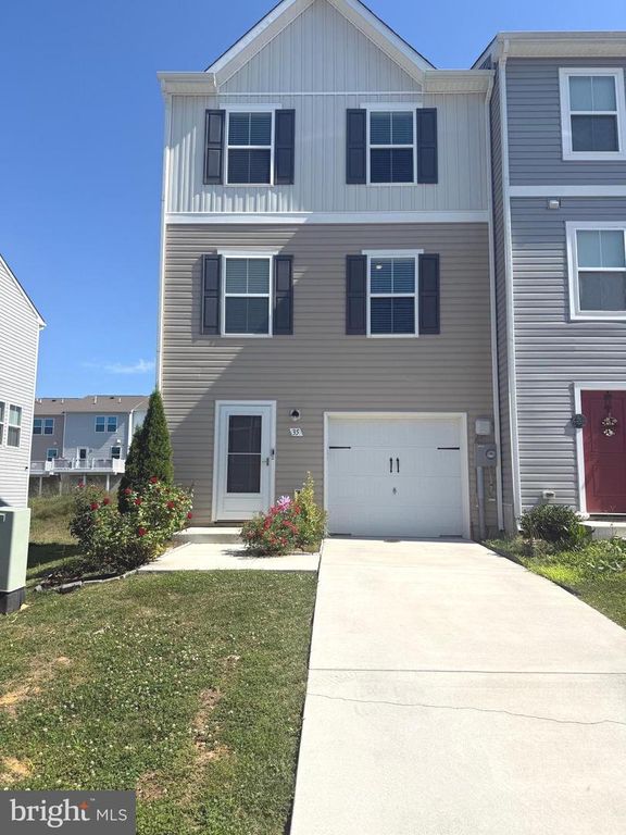 35 THROWER RD, Hedgesville, WV 25427