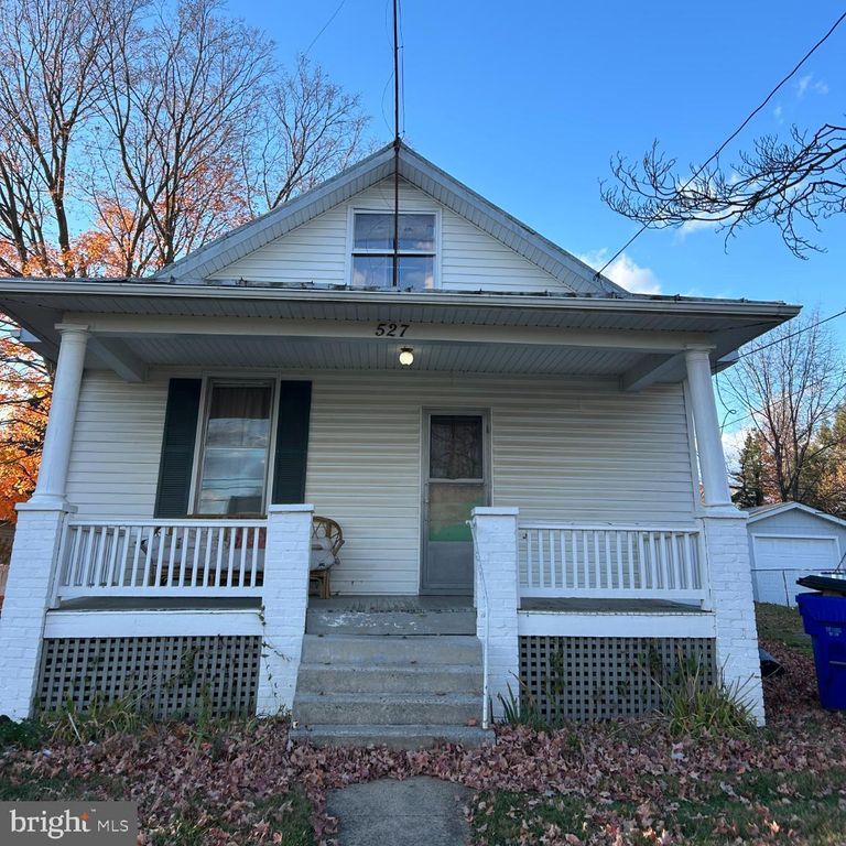 527 WILSON PL, Frederick, MD 21702