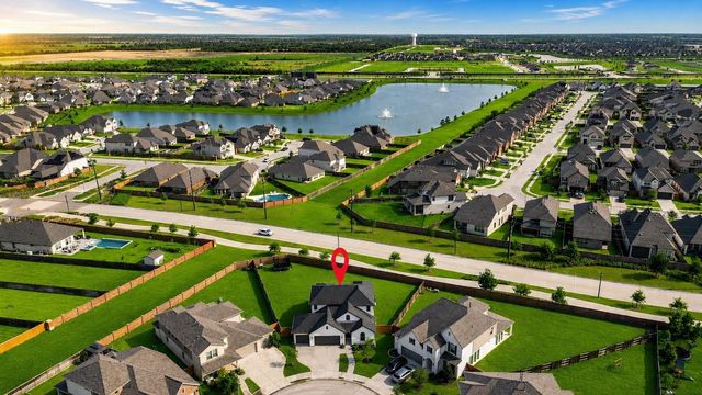 717 Lacosta Creek Lane, Katy, TX 77493