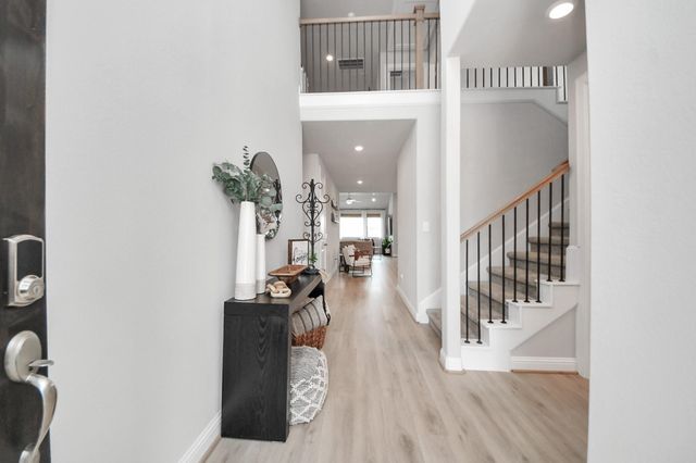 717 Lacosta Creek Lane, Katy, TX 77493