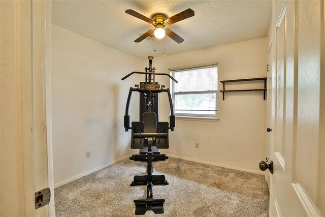 712 Wilkinson Drive, Moore, OK 73160