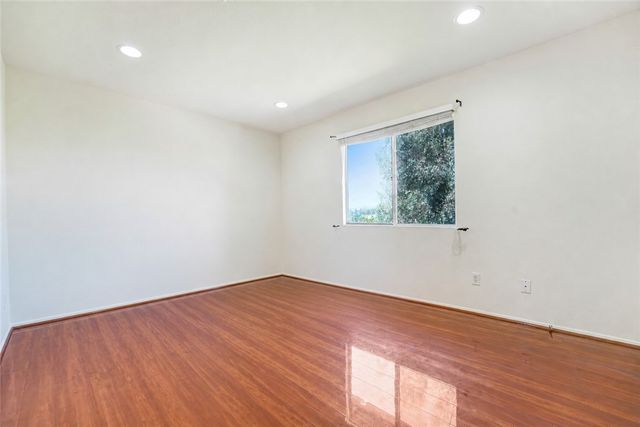12328 Edgecliff Avenue, Sylmar, CA 91342