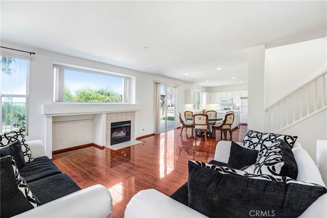 12328 Edgecliff Avenue, Sylmar, CA 91342