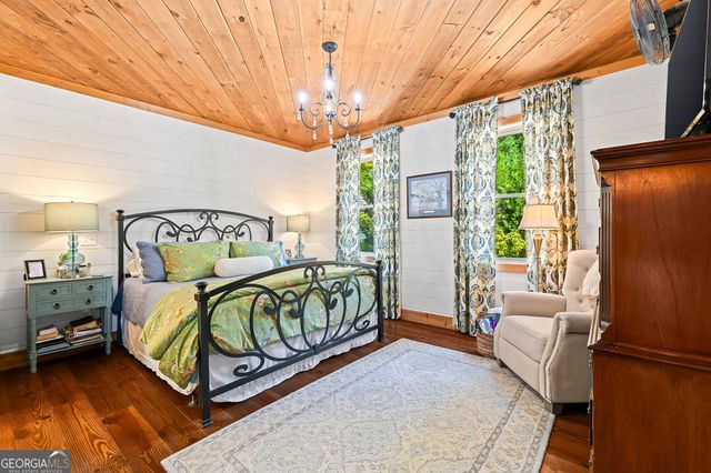 115 Sunset Drive, Tiger, GA 30576