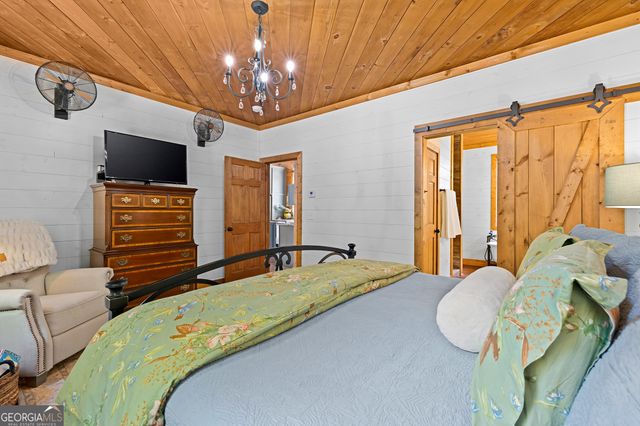 115 Sunset Drive, Tiger, GA 30576