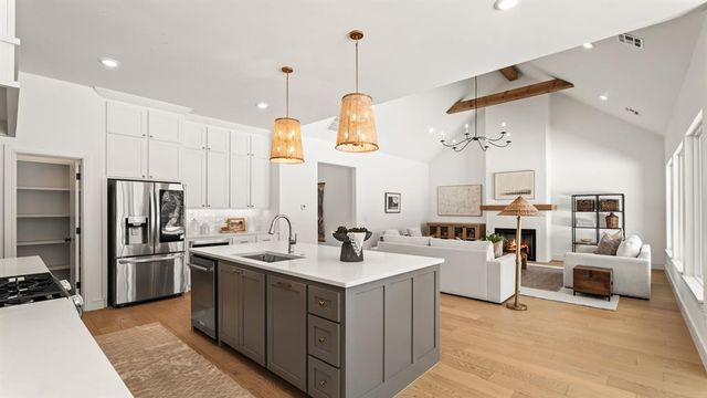 3900 Shady Hill Trail, Edmond, OK 73034