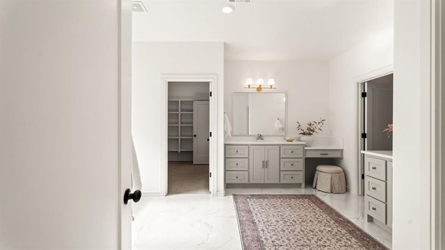 3900 Shady Hill Trail, Edmond, OK 73034