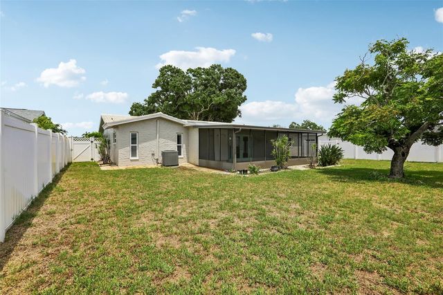 13178 88TH AVENUE N, Seminole, FL 33776