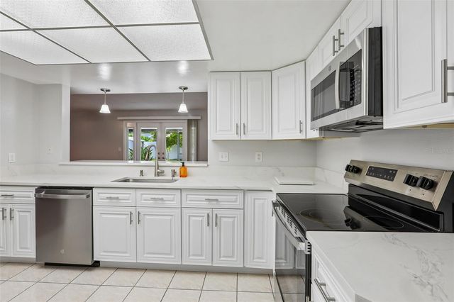 13178 88TH AVENUE N, Seminole, FL 33776
