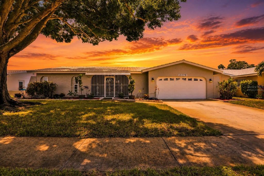 13178 88TH AVENUE N, Seminole, FL 33776