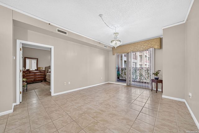 1 Towers Park Ln Apt 1813, San Antonio, TX 78209