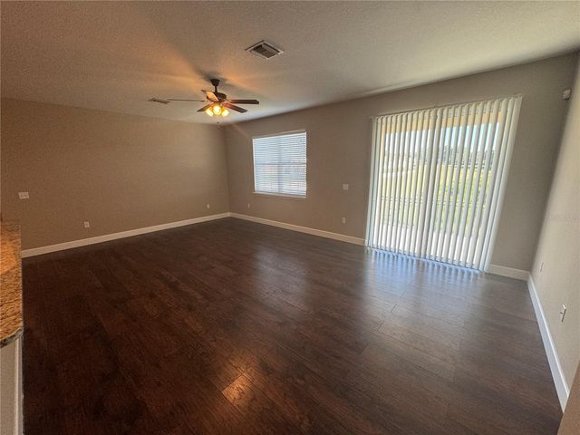 33844 EMERALD POND LOOP, Leesburg, FL 34788