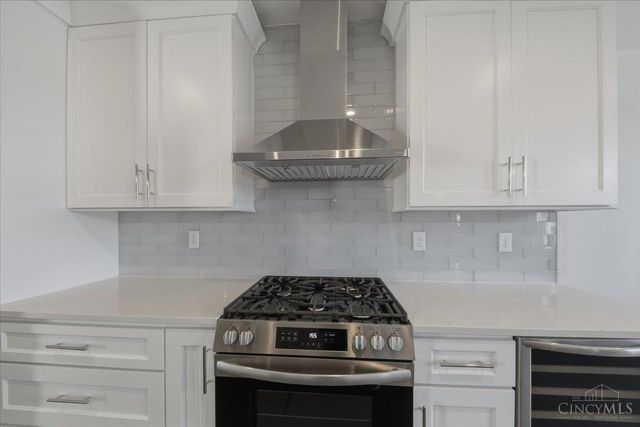 3912 Edwards Road, Cincinnati, OH 45209