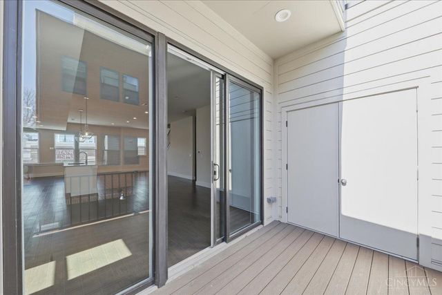 3912 Edwards Road, Cincinnati, OH 45209