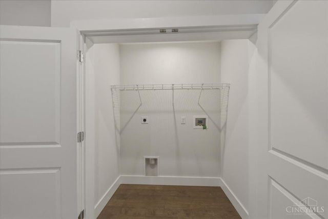 3912 Edwards Road, Cincinnati, OH 45209