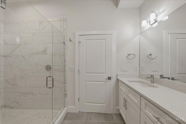 3912 Edwards Road, Cincinnati, OH 45209