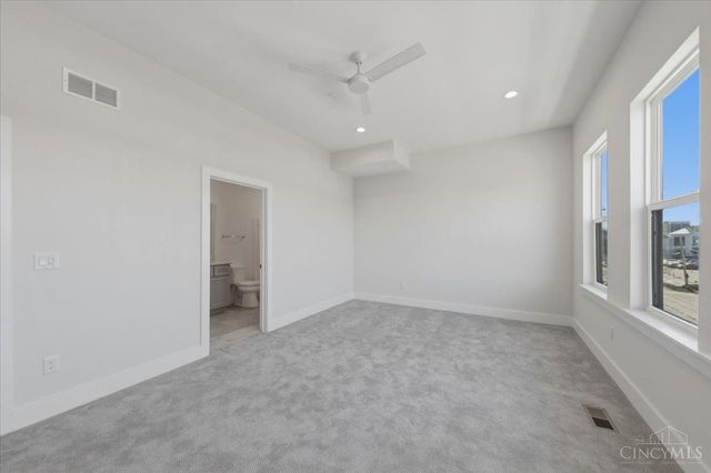 3912 Edwards Road, Cincinnati, OH 45209