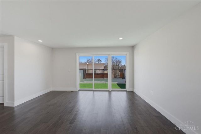 3912 Edwards Road, Cincinnati, OH 45209