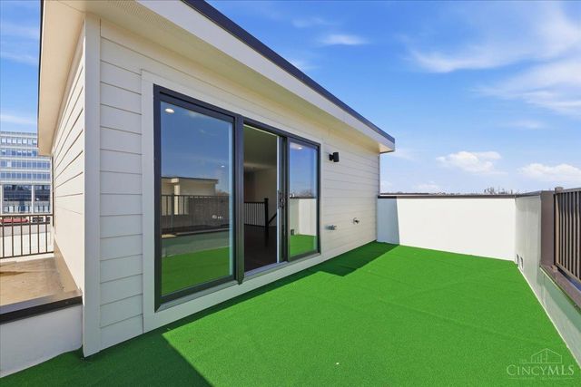 3912 Edwards Road, Cincinnati, OH 45209