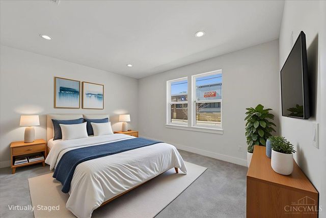 3912 Edwards Road, Cincinnati, OH 45209