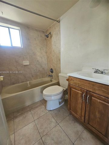 5460 W 21st CT 310, Hialeah, FL 33016