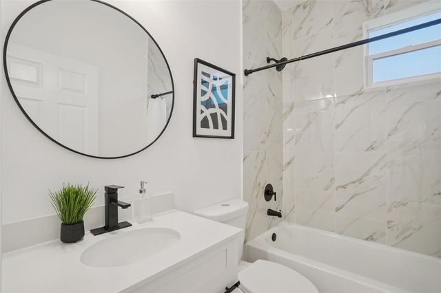 1606 E MAPLE AVE, Tampa, FL 33604