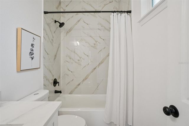 1606 E MAPLE AVE, Tampa, FL 33604