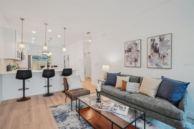 1606 E MAPLE AVE, Tampa, FL 33604