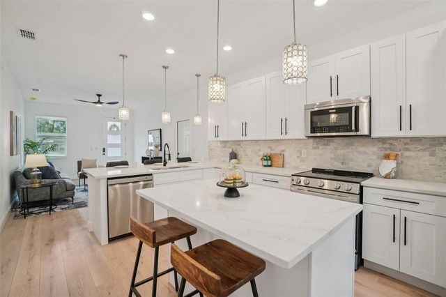 1606 E MAPLE AVE, Tampa, FL 33604