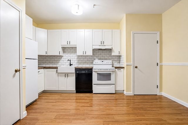 200 Market St B37, Lowell, MA 01852
