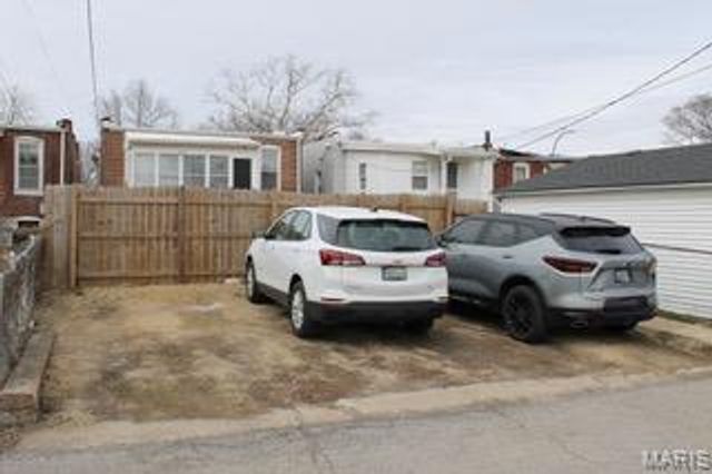 5008 Alabama Avenue, St Louis, MO 63111