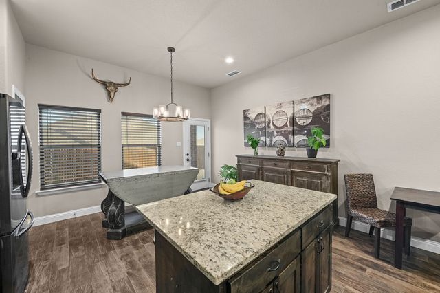 212 Mckittrick Lane, Godley, TX 76044