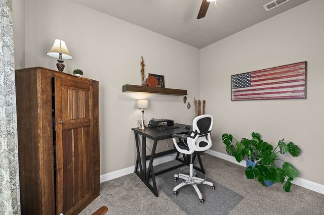 212 Mckittrick Lane, Godley, TX 76044