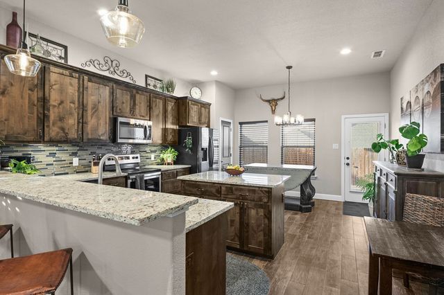 212 Mckittrick Lane, Godley, TX 76044