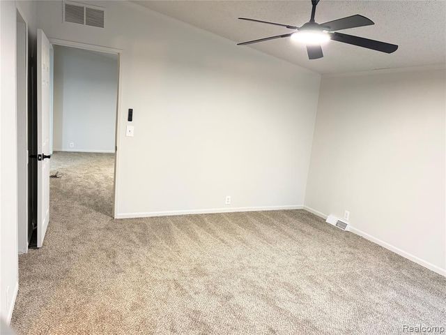 11312 N Lake Drive, Fenton, MI 48430