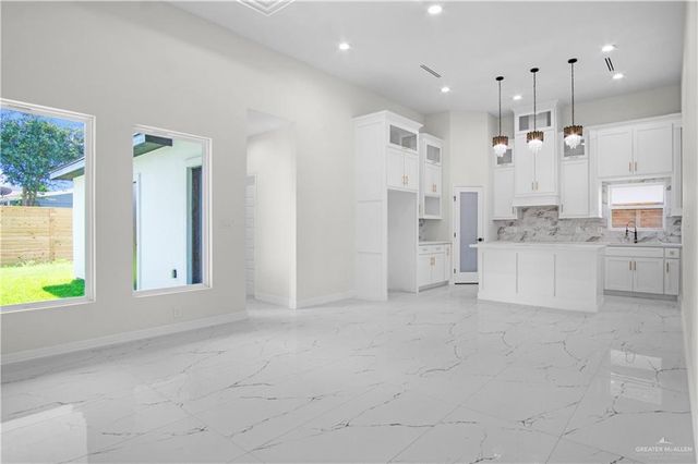 408 Spring Drive, Alton, TX 78573