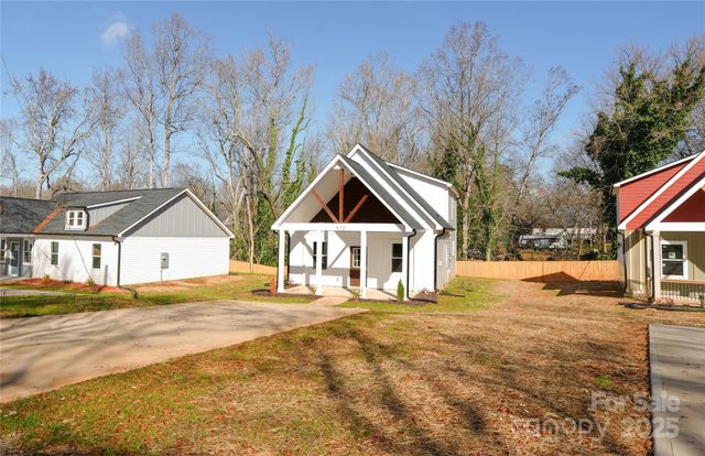 512 N Mulberry Street, Cherryville, NC 28021