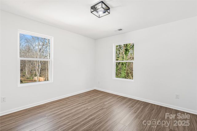 512 N Mulberry Street, Cherryville, NC 28021