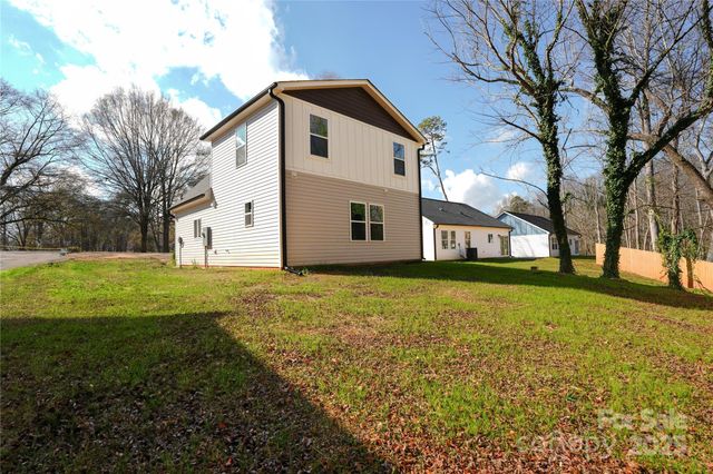 512 N Mulberry Street, Cherryville, NC 28021