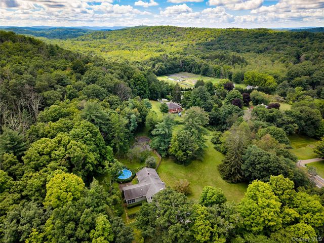2800 Route 82, Pleasant Valley, NY 12569