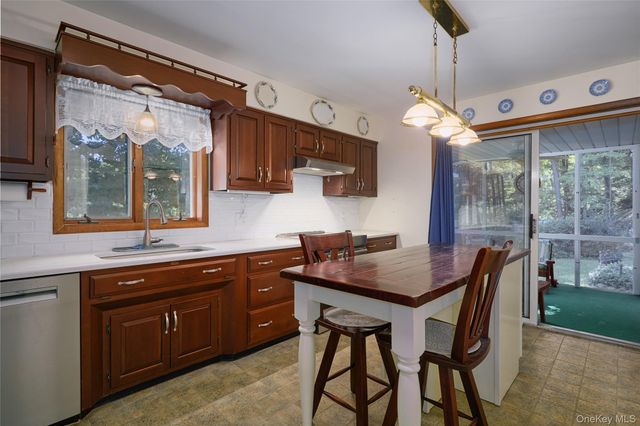 2800 Route 82, Pleasant Valley, NY 12569